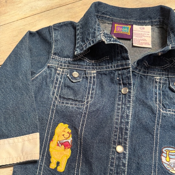 VTG Winnie Pooh 100 Acre Baby Jean Denim Jacket Shirt Pearl Snap Hearts 24 Month - Picture 3 of 13